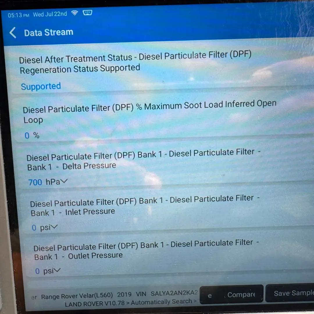 Diagnostic tool displaying Range Rover DPF readings after cleaning, showing 700 hPa differential pressure and 0% maximum inferred soot load.
